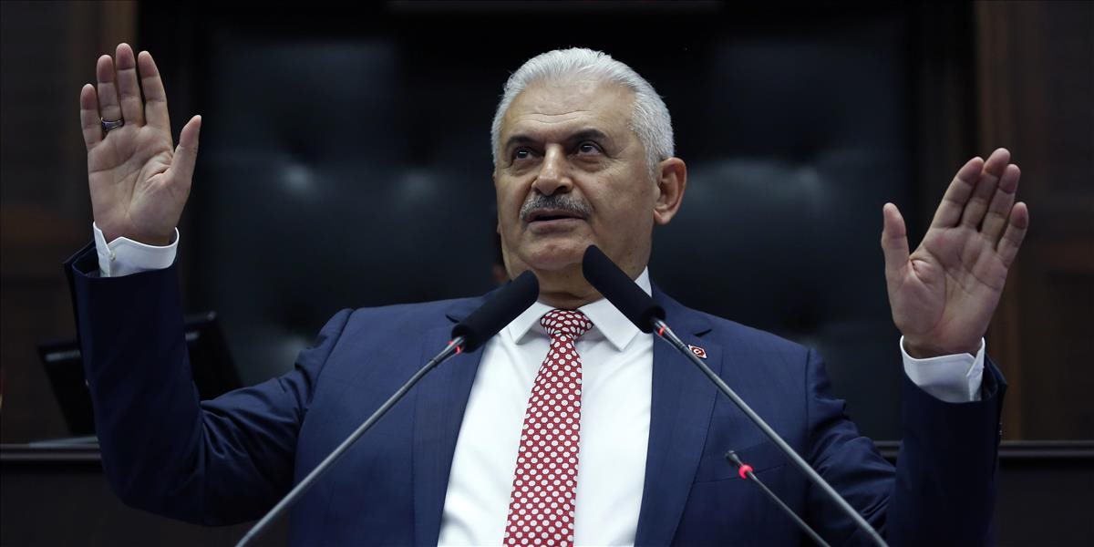 Turecký parlament vyslovil dôveru vláde premiéra Binaliho Yildirima
