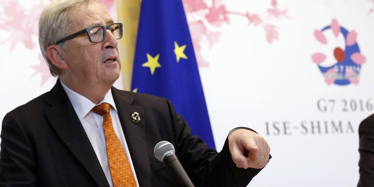 Juncker prijal pozvánku na Petrohradské medzinárodné hospodárske fórum