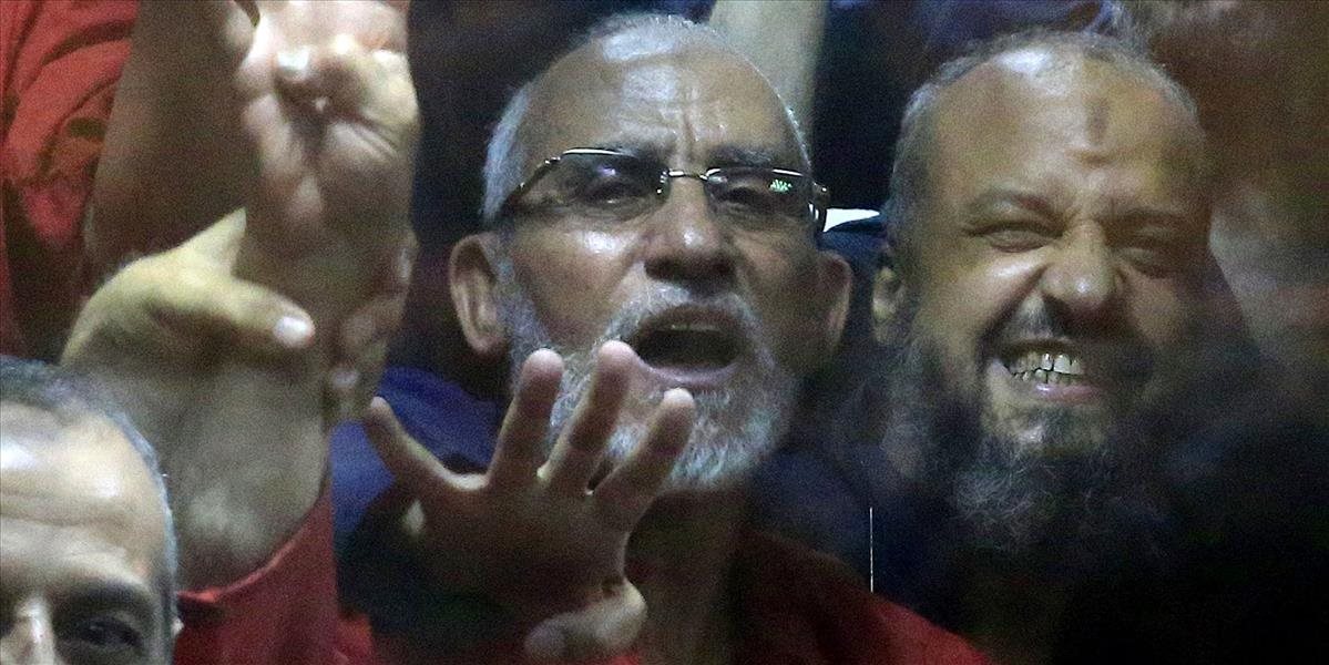 Egyptský súd udelil doživotné tresty 36 radikálnym moslimom