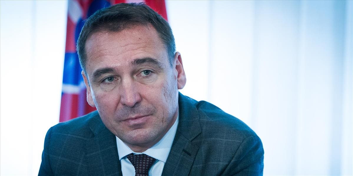 Minister Brecely: Výber Pavúka na riaditeľa ZSSK Cargo bola chyba, vo funkcii skončil