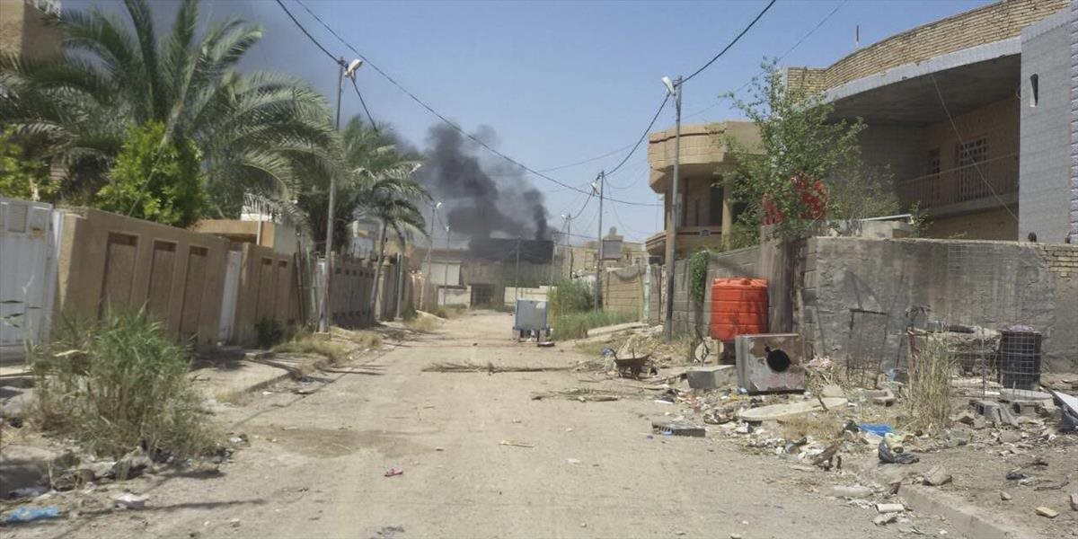 Podmienky života v irackej Fallúdži sa prudko zhoršujú, uviazlo v nej 50-tisíc ľudí