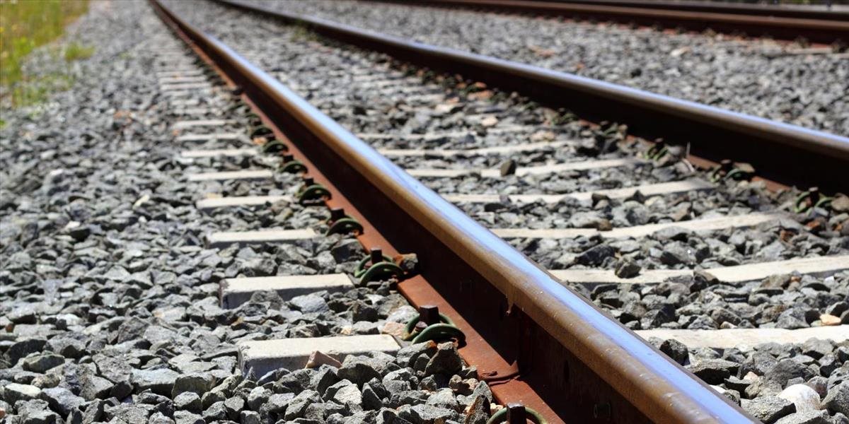 V Petržalke zachytil vlak 40-ročného muža, nehodu neprežil