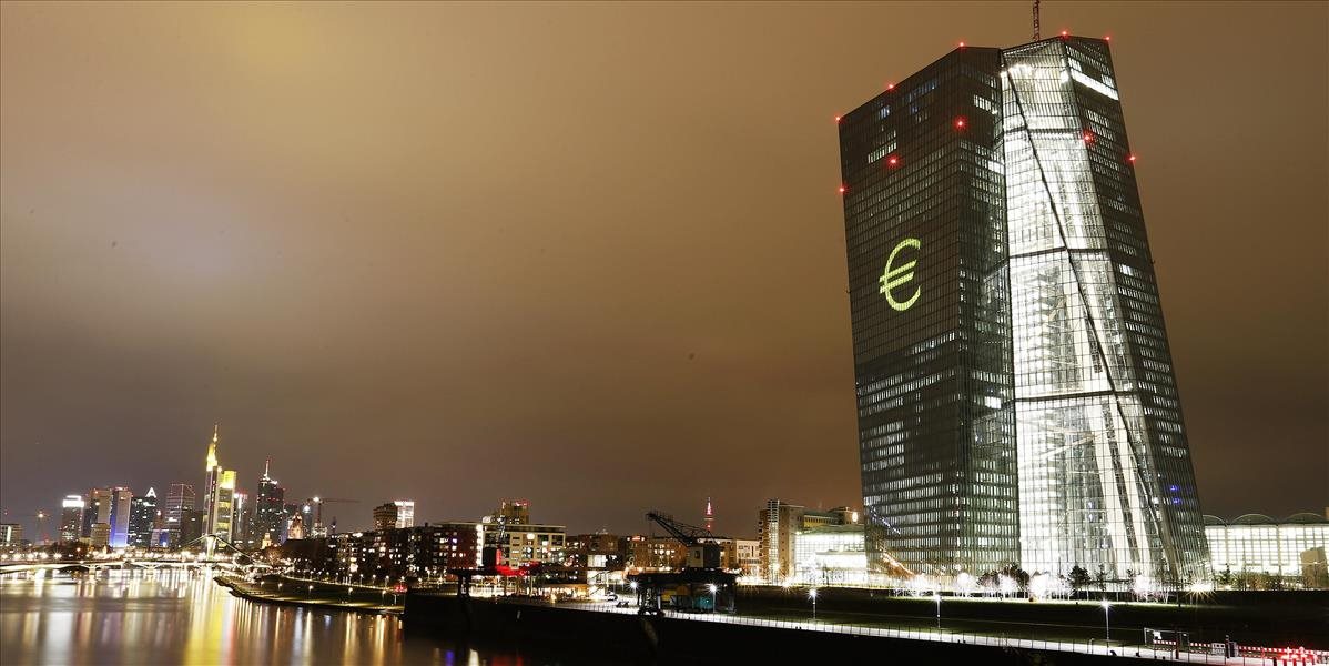ECB sa zdráha poskytnúť Grécku prístup k lacným peniazom