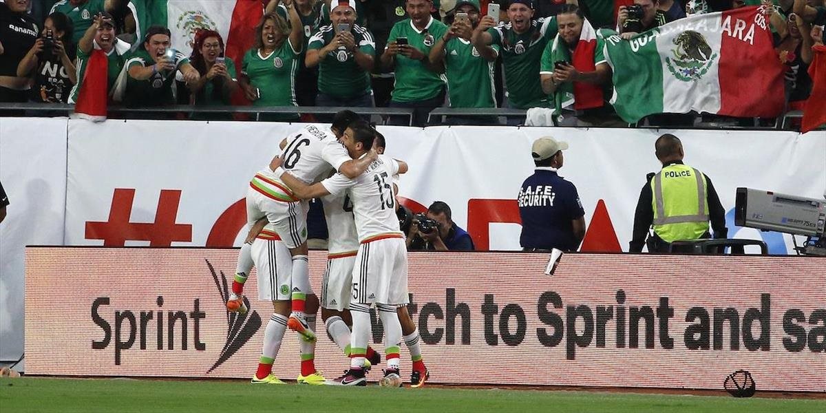 Mexiko gólmi v závere zdolalo Uruguaj, uspela aj Venezuela