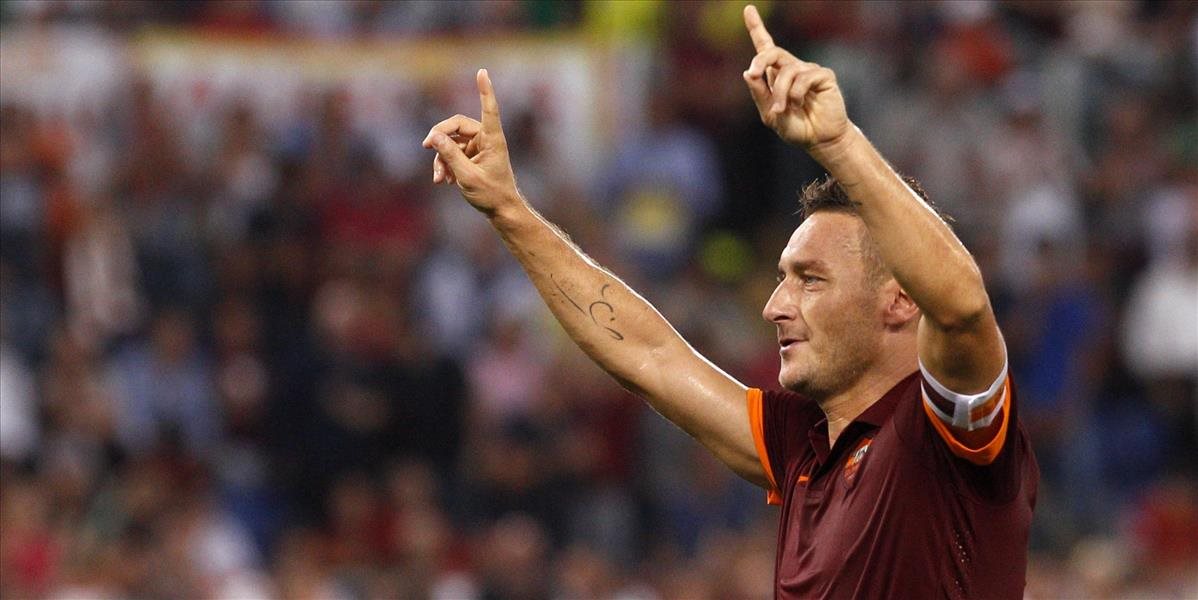 Veterán Totti odohrá v drese AS ďalšiu sezónu