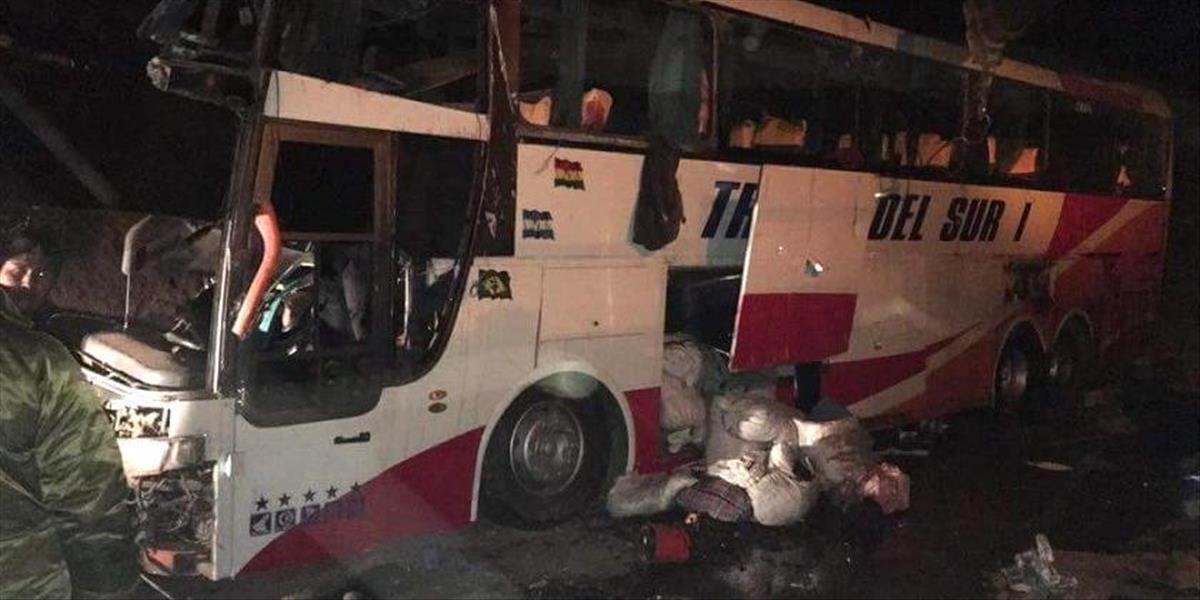 Nešťastie v Bolívii: Autobusu údajne zlyhali brzdy, havária si vyžiadala 17 obetí