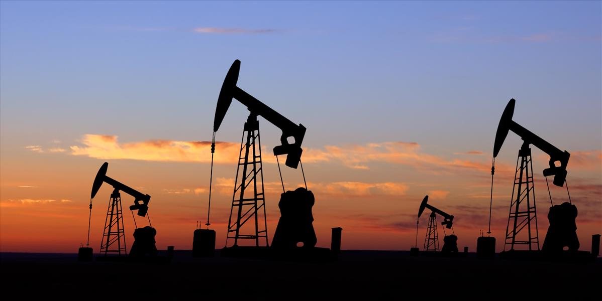 Ceny ropy pokračujú v raste, americká WTI sa obchoduje vysoko nad 51 USD
