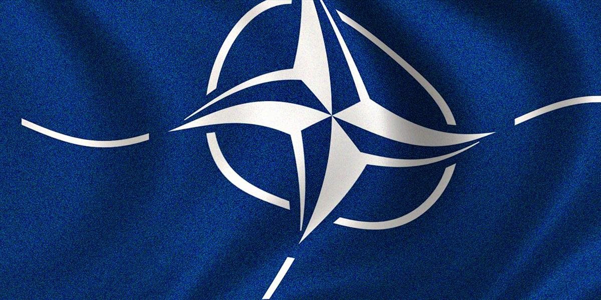Predstavitelia Gruzínska a Ukrajiny naliehali na prijatie do NATO