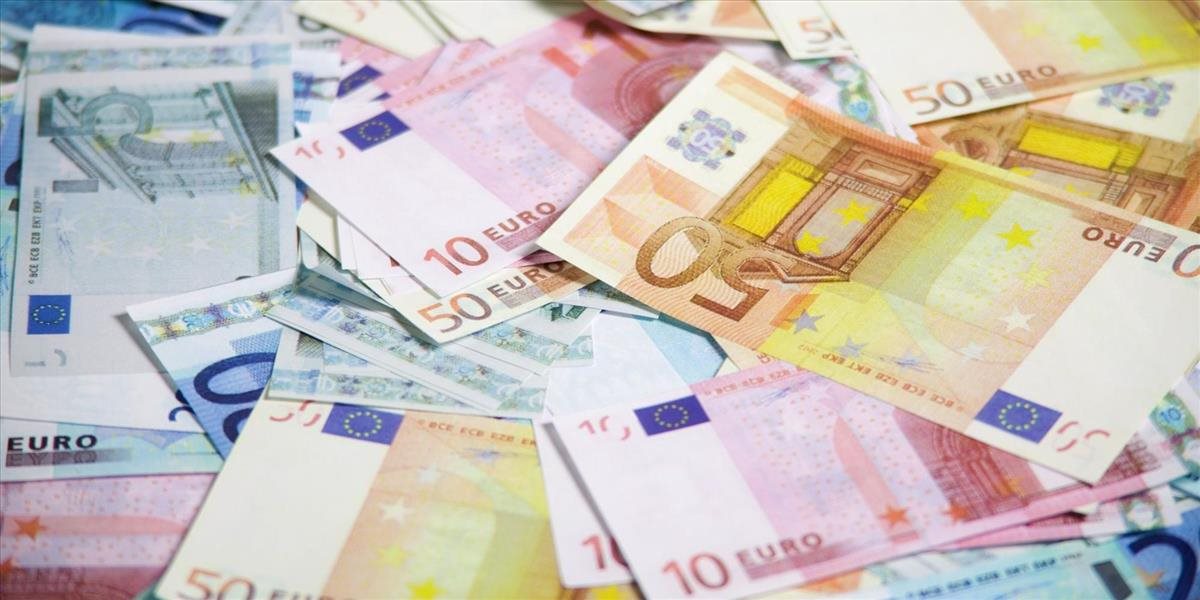 Dvaja Taliani stoja pred súdom za falšovanie eurobankoviek