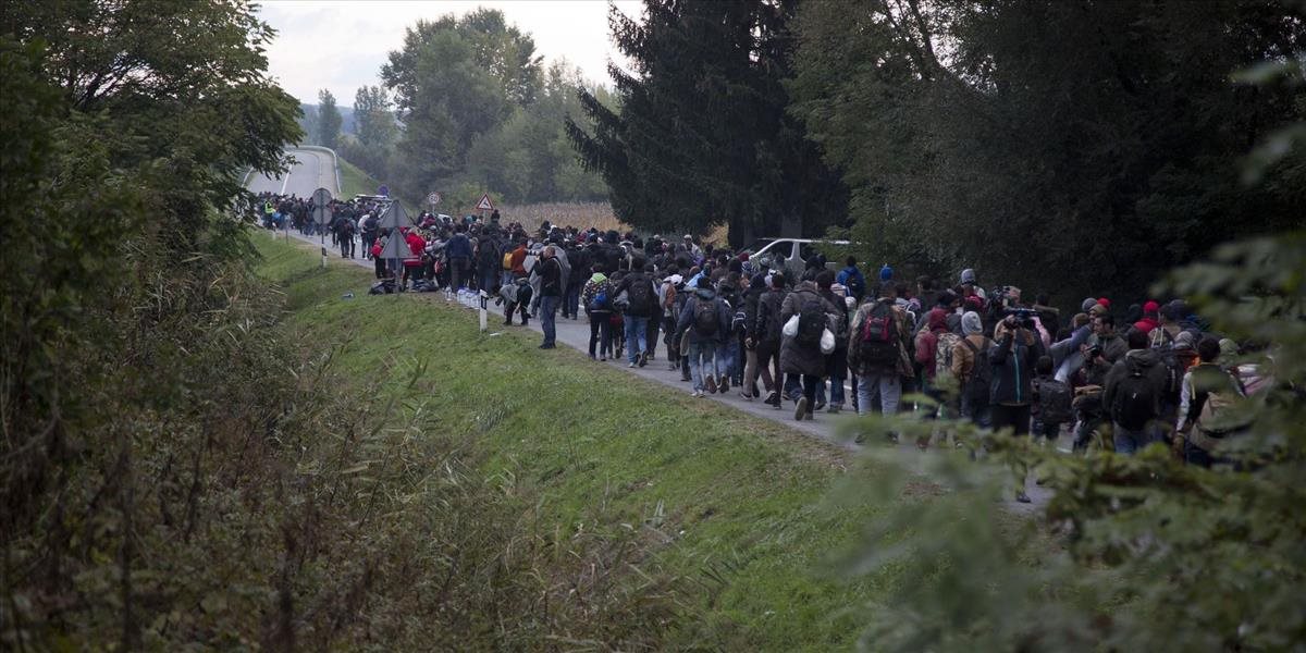 Migračný tlak v Maďarsku trvá, denne prichádza do 200 migrantov