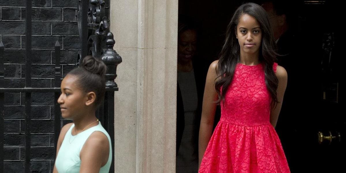 Staršia dcéra Obamovcov ukončila stredoškolské štúdium, mladšia má 15 rokov