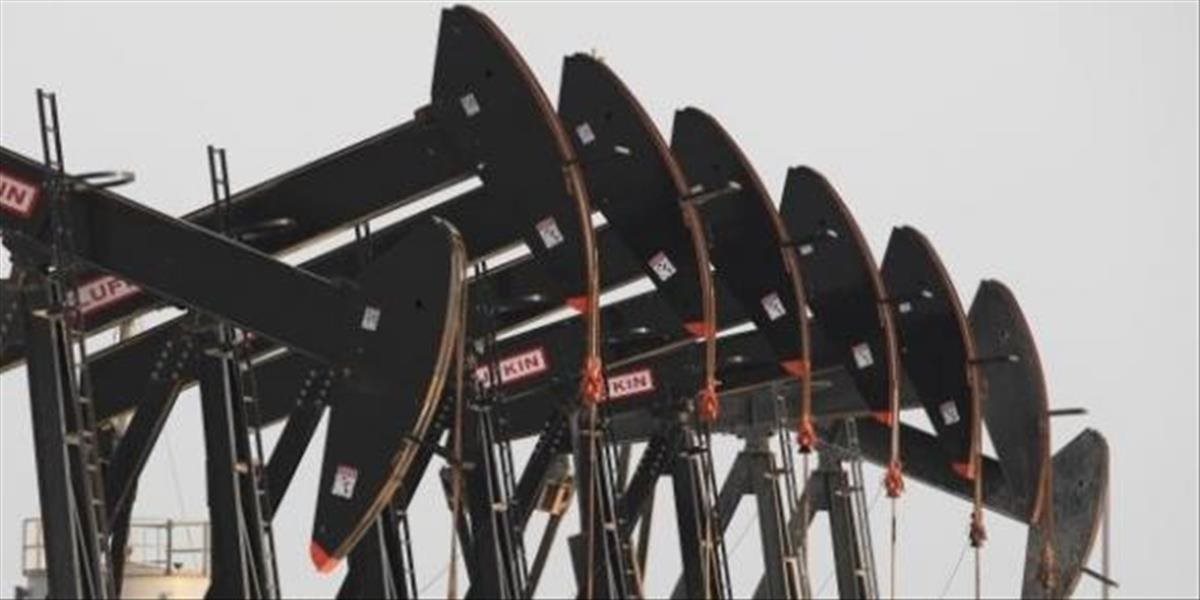 Ceny ropy v piatok výrazne klesli, americká WTI padla hlboko pod 50 USD za barel