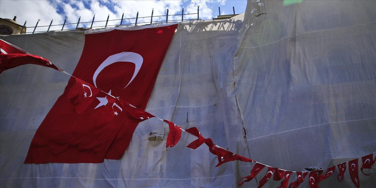 Nemecká vláda odporučila poslancom tureckého pôvodu necestovať do Turecka