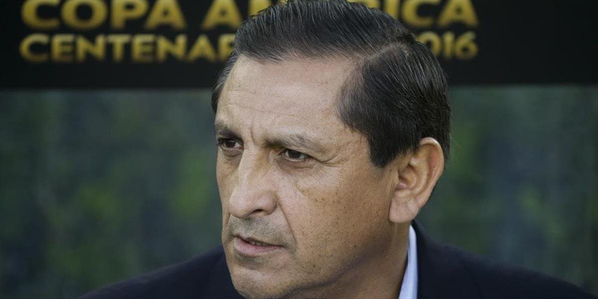 Tréner Paraguaja Diaz odstúpil z funkcie