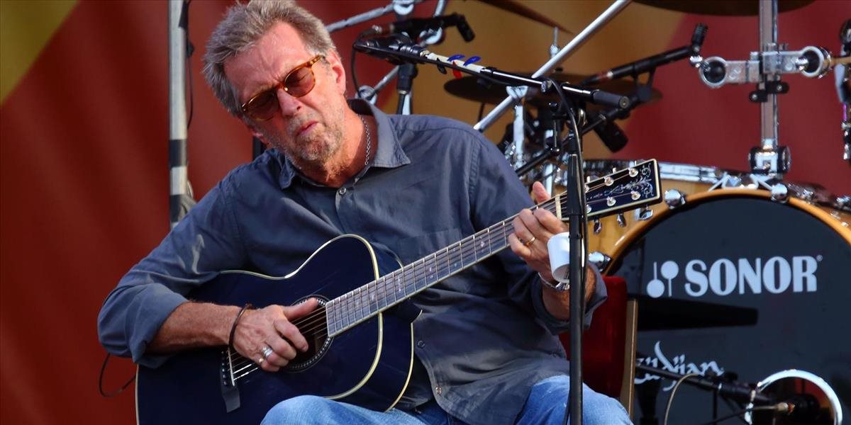Eric Clapton má problémy s hrou na gitare