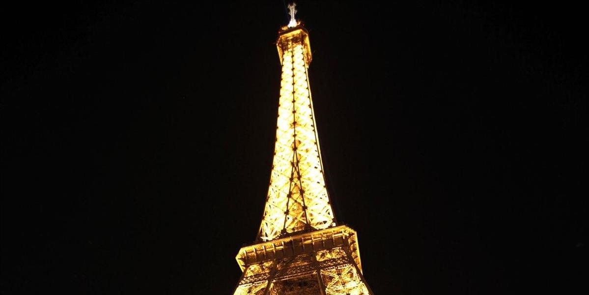 Masaker v Orlande: Eiffelovka dnes večer zasvieti v amerických a dúhových farbách
