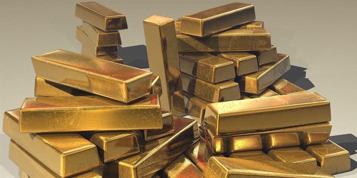 Obavy investorov o výsledok britského referenda prospievajú cene zlata