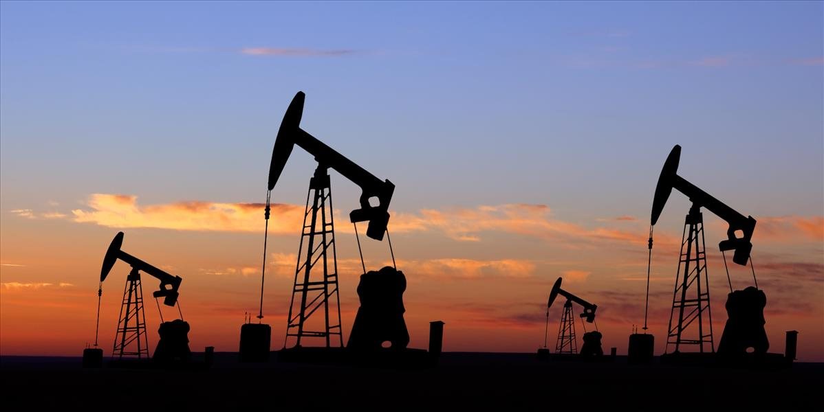 Ceny ropy klesli, WTI aj Brent sú pod 50 USD/barel