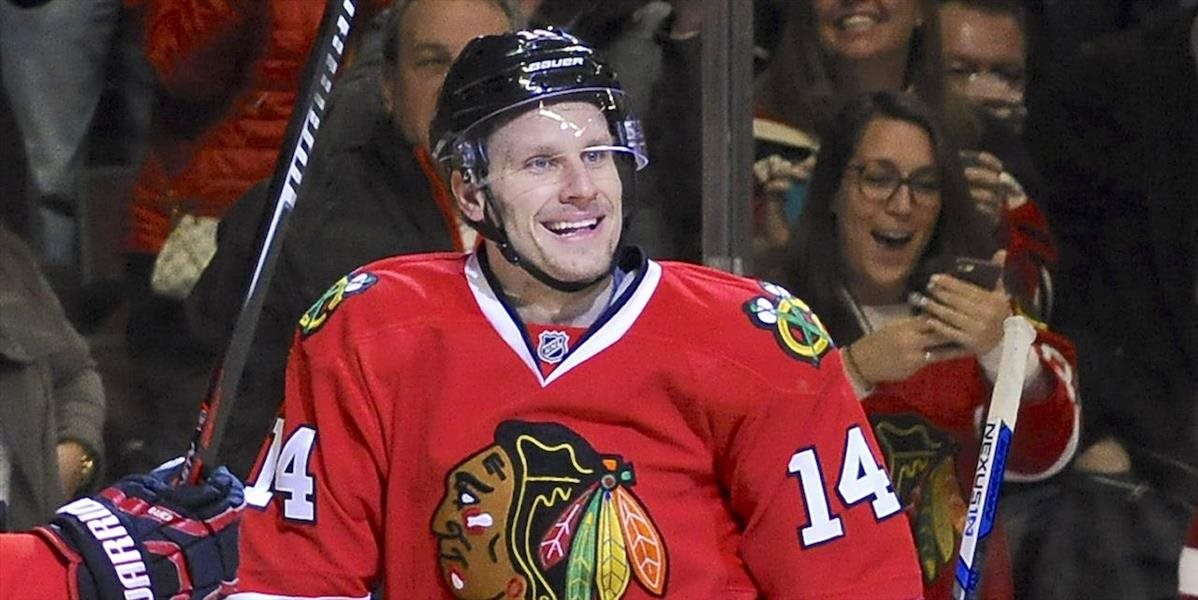 NHL: Pánik pokračuje v Chicagu, podpísal ročný kontrakt