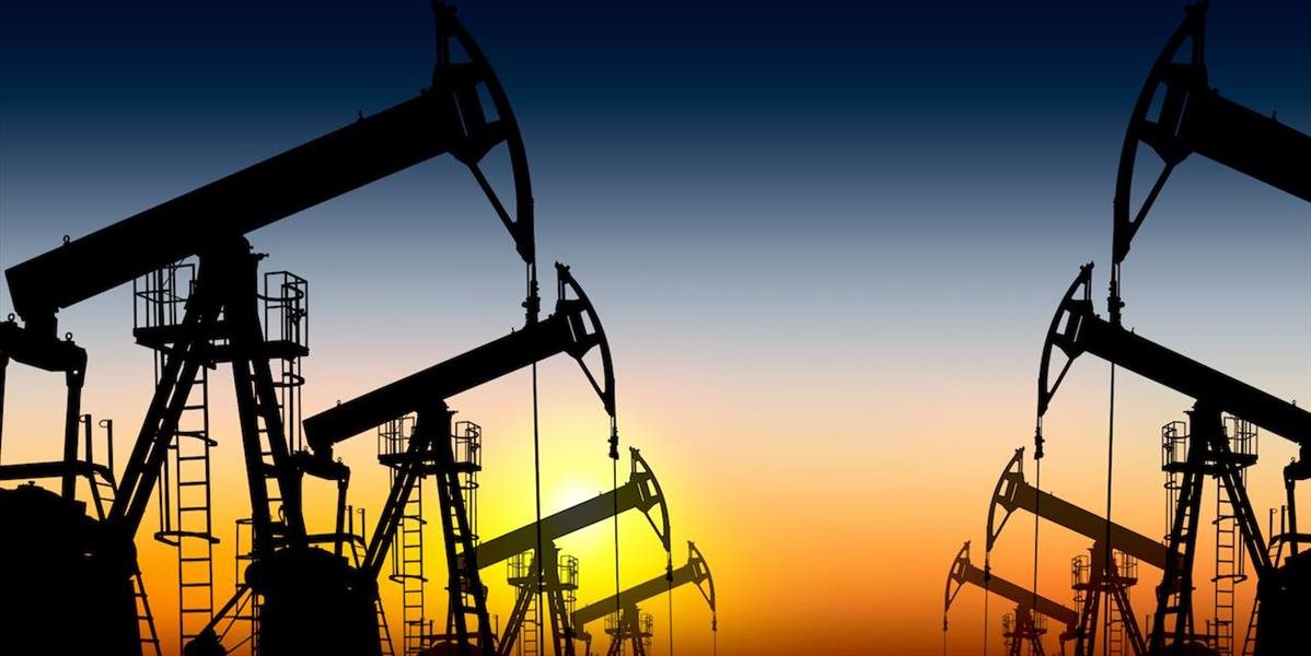 Ceny ropy a zlata klesli