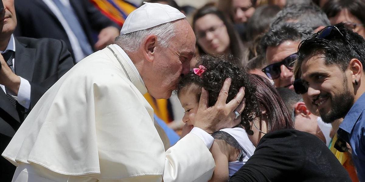 Vatikán priviedol do Ríma druhú skupinu sýrskych utečencov