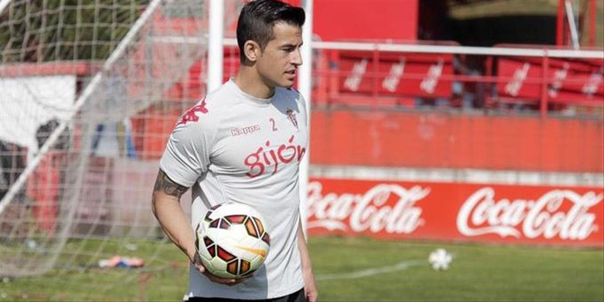 Leicester získal stopéra Hernándeza z Gijónu