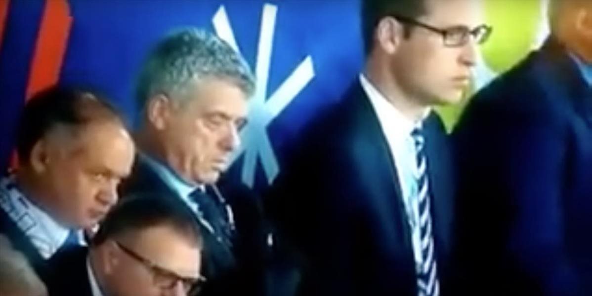 VIDEO Obrovský trapas v priamom prenose: Šéf UEFA zaspal medzi princom Williamom a Andrejom Kiskom!