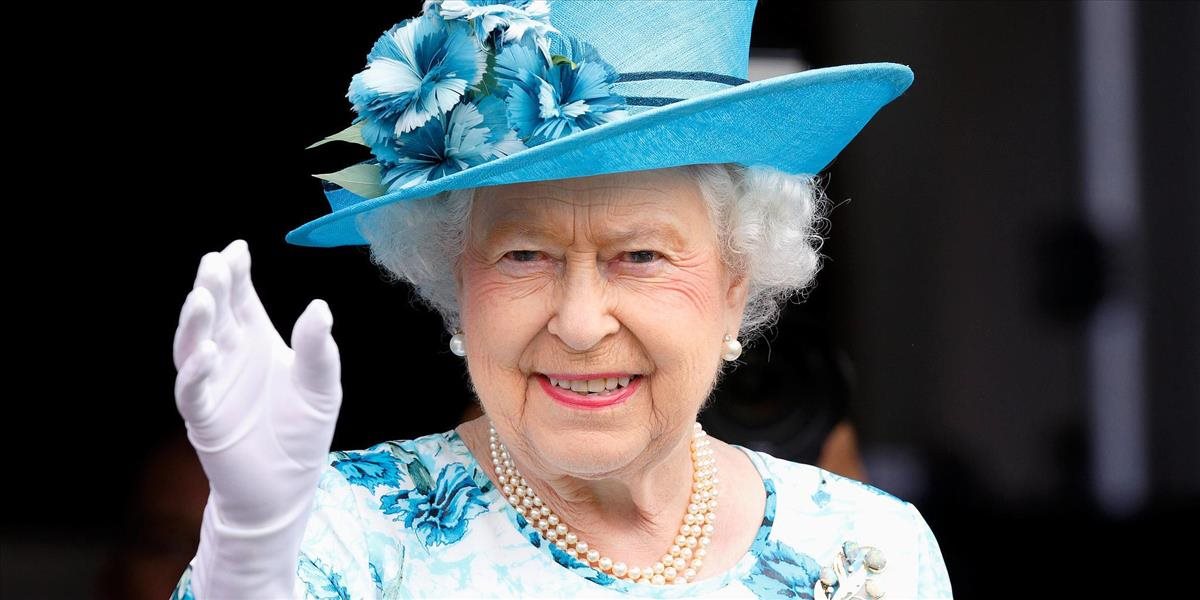 Kráľovná Alžbeta II.: Povedzte mi, prečo by sme mali zostať v EÚ