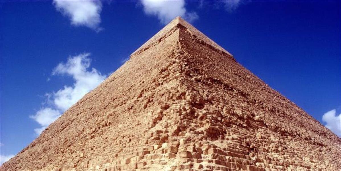 S Veľkou pyramídou v Gíze niečo nie je v poriadku