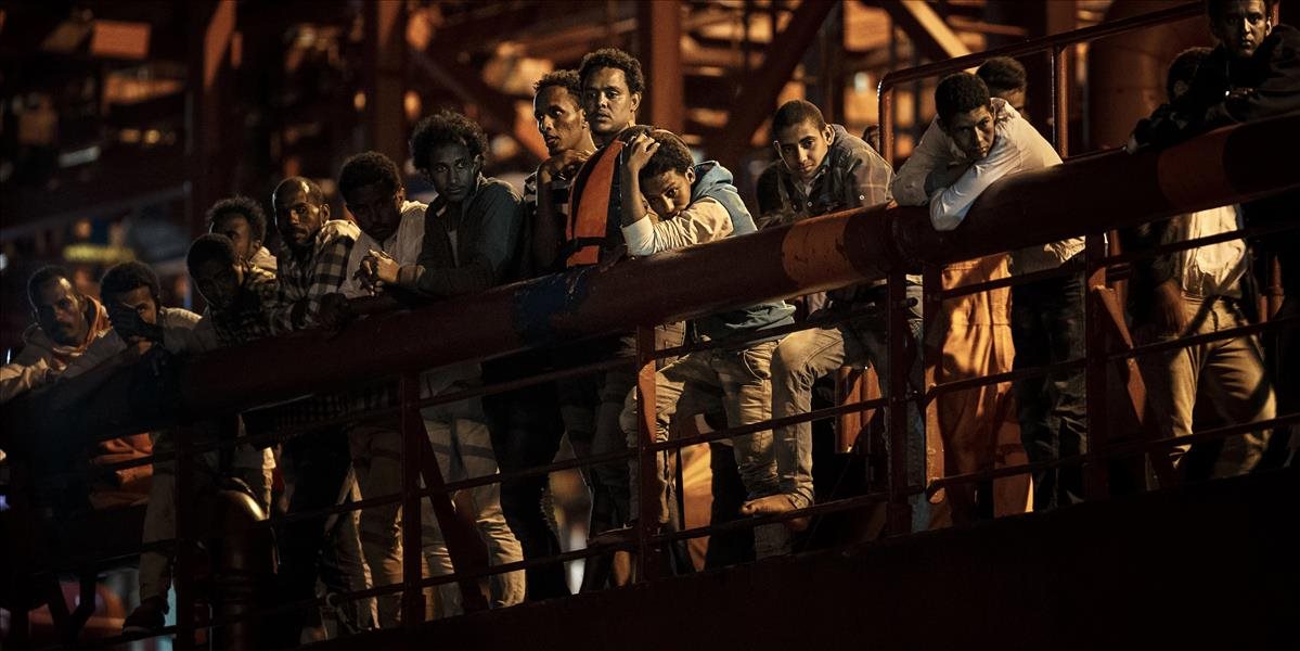 Talianska pobrežná stráž za jediný deň zachránili asi 4000 migrantov