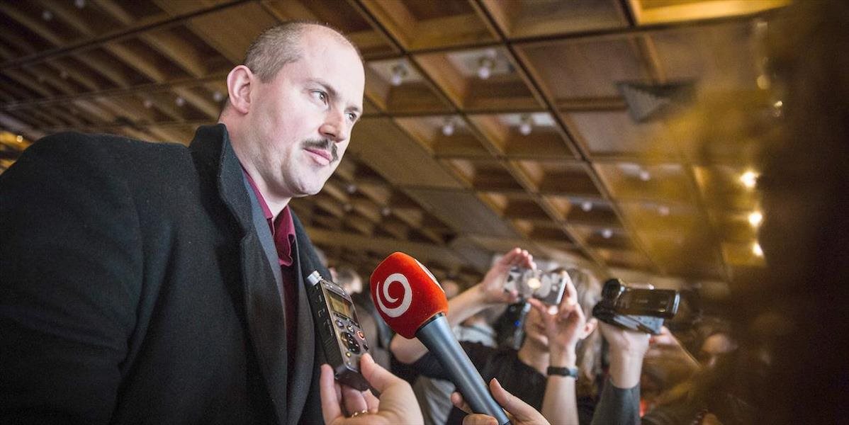 Kotleba vyráža do útoku: Spúšťa petíciu za vystúpenie Slovenska z EÚ!