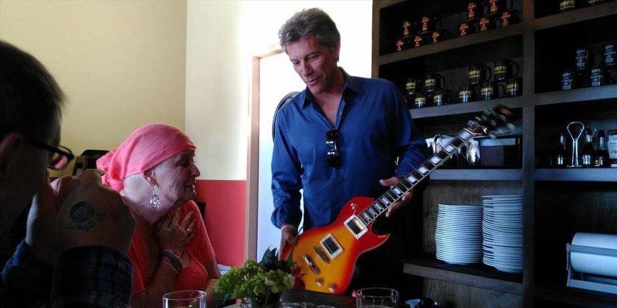 Jon Bon Jovi sa stretol s chorou fanúšičkou