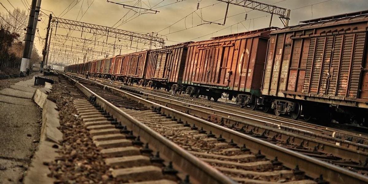 Železničiari zintenzívnili kontroly na tratiach, pre vysoké teploty sa deformujú