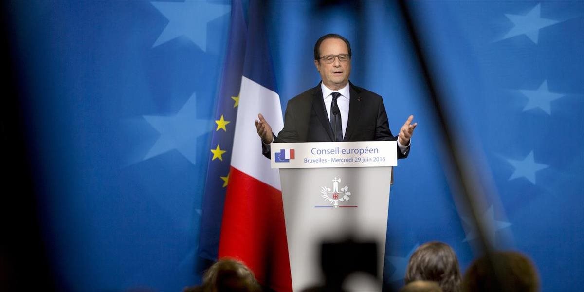 Hollande sľubuje nižšie dane