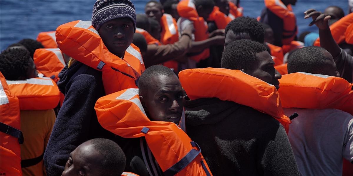 Taliansko znížilo odhad počtu obetí potopenia lode s migrantmi z apríla 2015