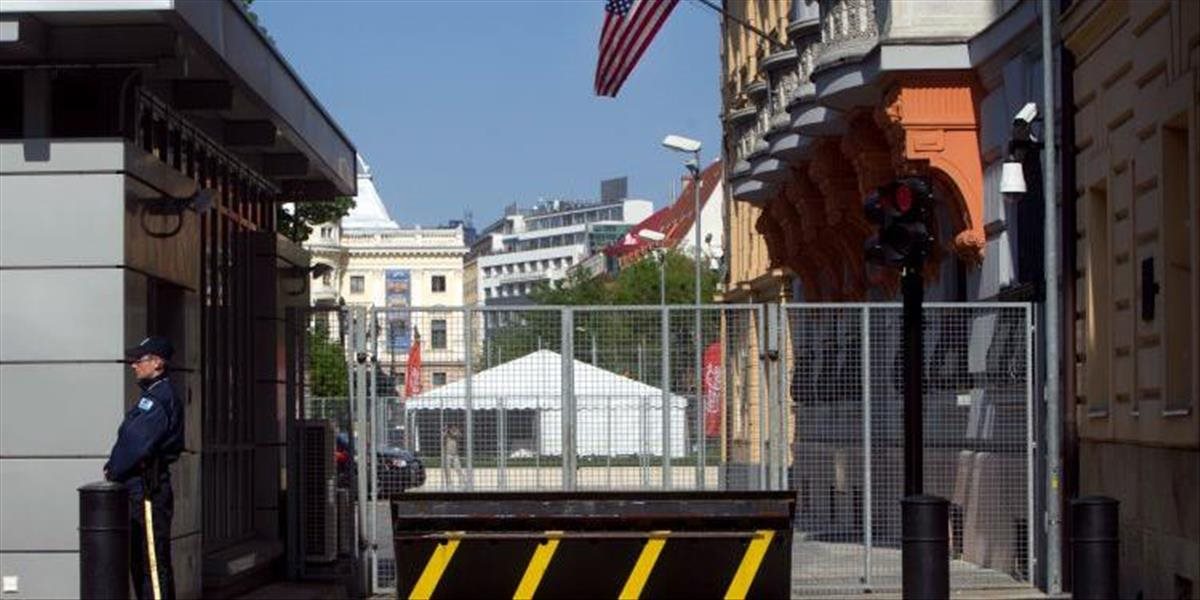 Ambasáda USA bude za bezpečnostný plot platiť viac