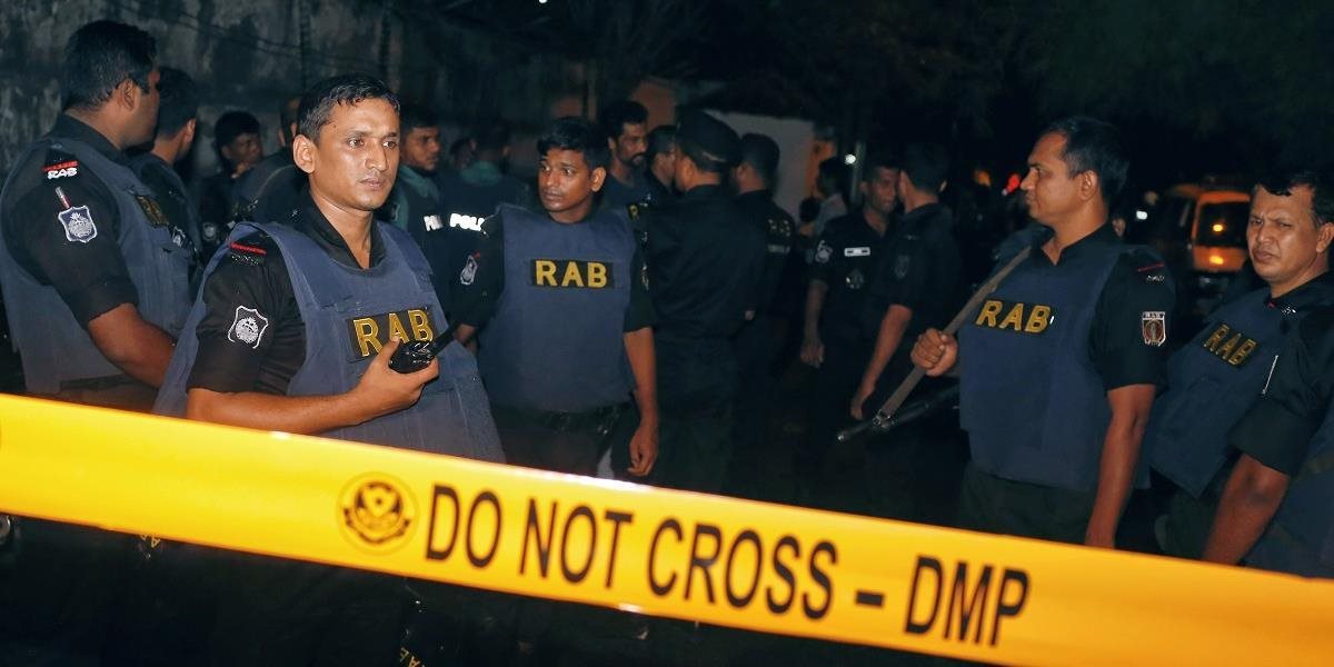 K útoku v bangladéšskej Dháke sa priznal Islamský štát