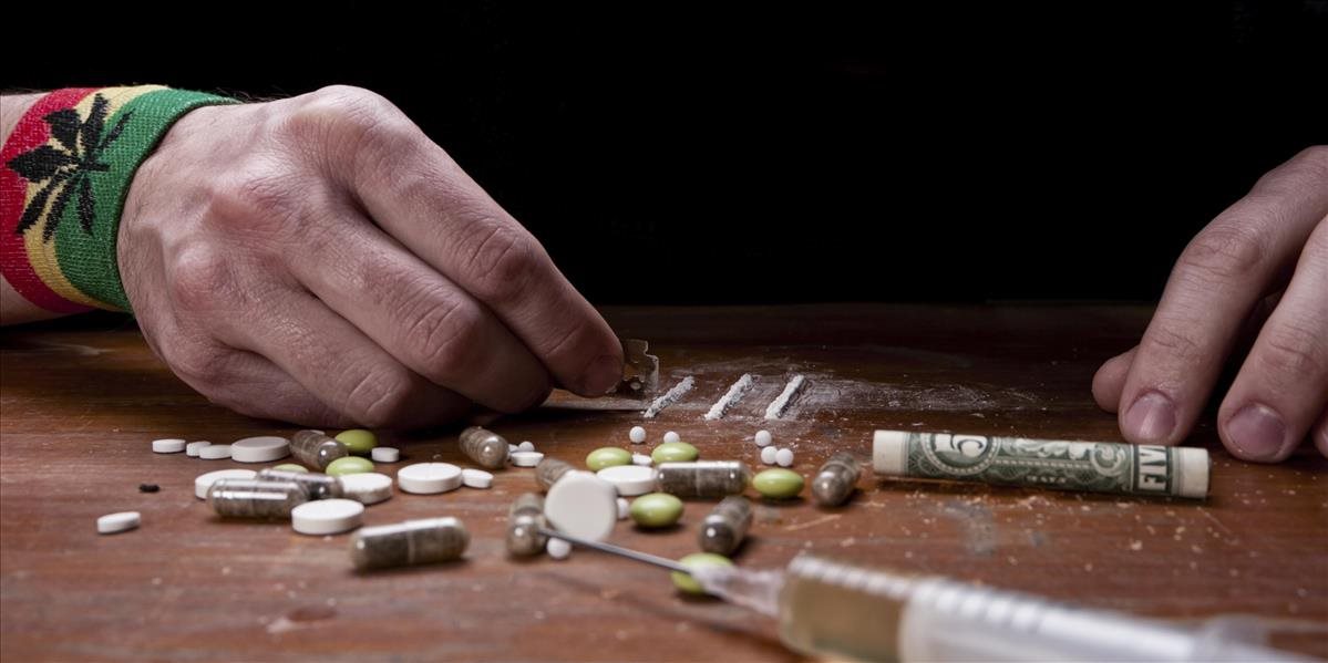 Zo závislosti od drog sa vlani liečilo najviac ľudí za posledných 10 rokov