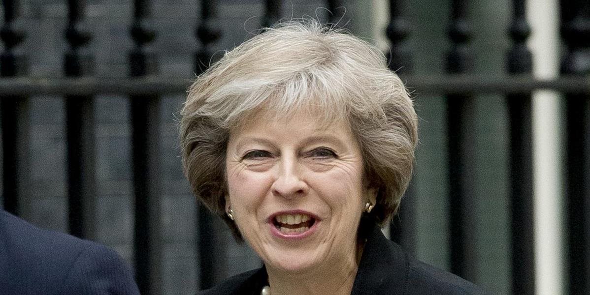 V prvom kole volieb konzervatívneho lídra v Británii zvíťazila Theresa Mayová