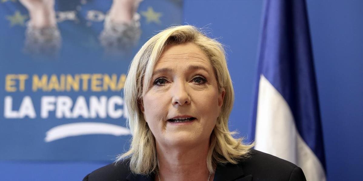 Le Penová by vo voľbách v USA podporila kohokoľvek, len nie Clintonovú
