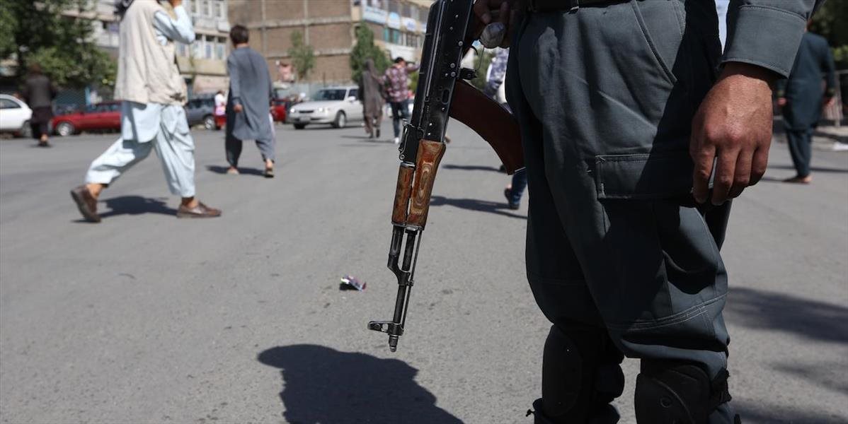 Bombový útočník zabil štyroch členov rodiny kmeňového vodcuv Afganistane