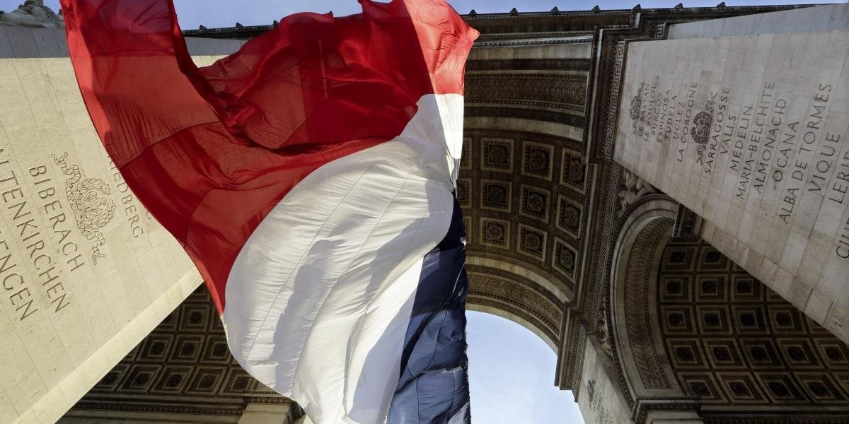 Francúzsko po páde libry predbehlo Britániu a je piatou najväčšou ekonomikou