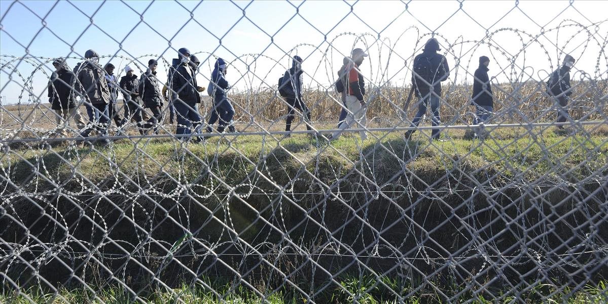 Do Srbska prenikli stovky ilegálnych migrantov, Vulil zvolal mimoriadne zasadnutie