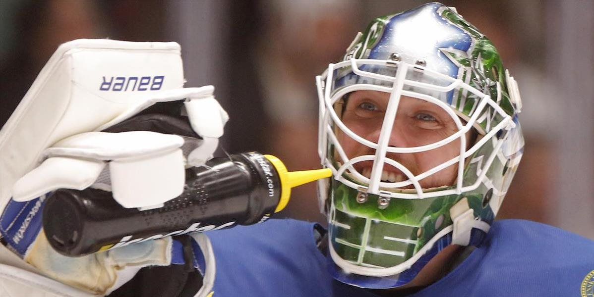 NHL: Jacob Markström zostáva vo Vancouveri