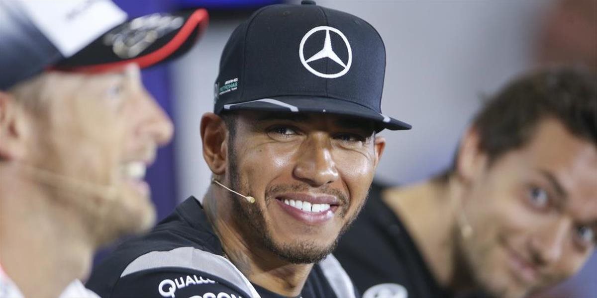 F1: Hamilton víťazom prvého tréningu v Silverstone
