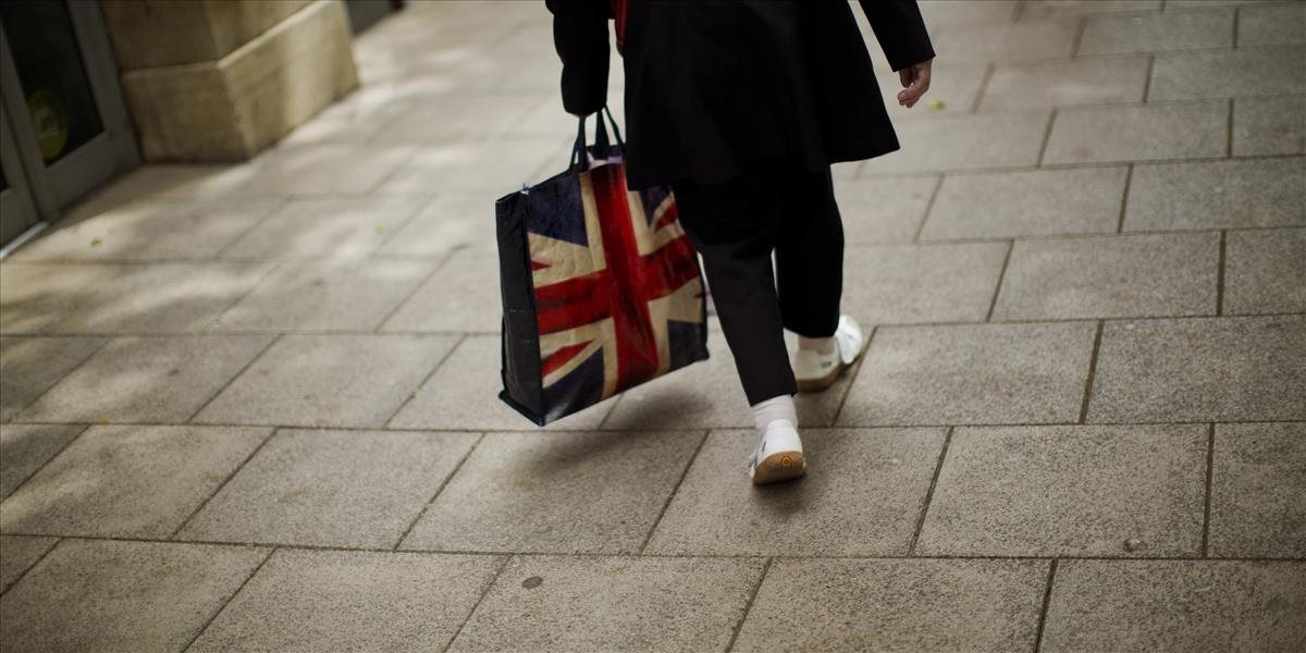 Dôvera britských spotrebiteľov rekordne oslabila