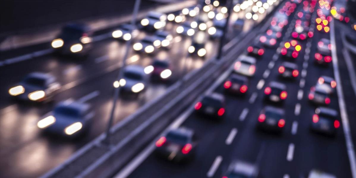 Kolaps na rakúskej diaľnici: Po sérii dopravných nehôd mali kolóny vyše 25 kilometrov