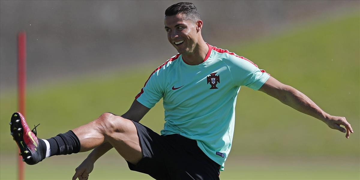 ME: Ronaldo dokáže zničiť sny Francúzov, myslí si Ferdinand