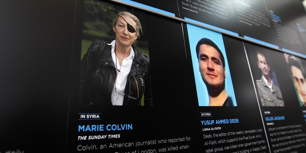 Príbuzní usmrtenej novinárky Marie Colvinovej žalujú Sýriu