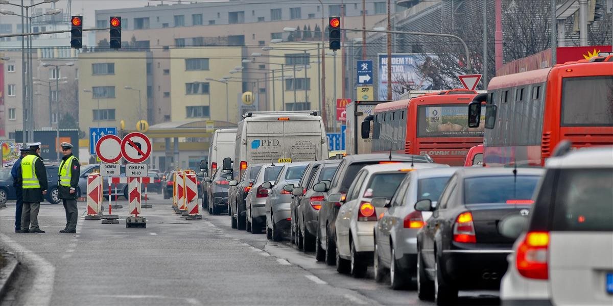 Bratislavu aj tento týždeň čakajú dopravné obmedzenia